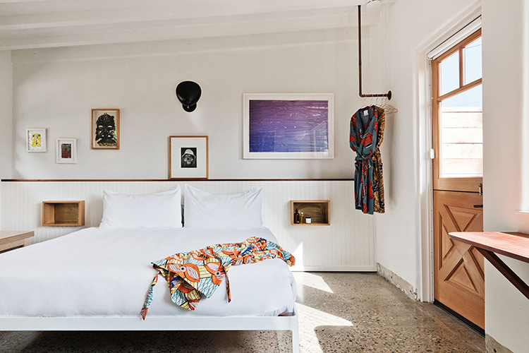 In/Out:NativeHotel